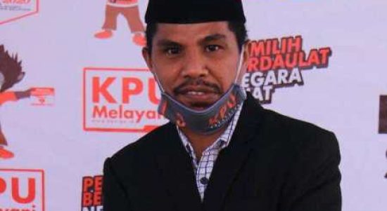 ANGGOTA KPU Halsel, Halid A. Radjak