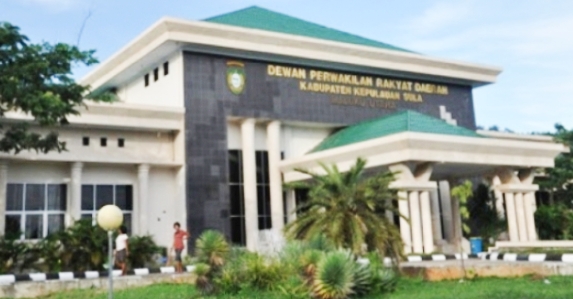 KANTOR DPRD Kabupaten Kepulauan Sula