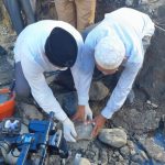 BUPATI Halmahera Timur Drs. Ubaid Yakub didampingi Istri Ny. Sitinur Ubaid dan Pj. Sekretaris Daerah Haltim Deni Tjan bersama sejumlah pimpinan OPD melakukan peletakan batu pertama pembangunan masjid di Mekarsari, Wasile Selasa (2/3/2021)