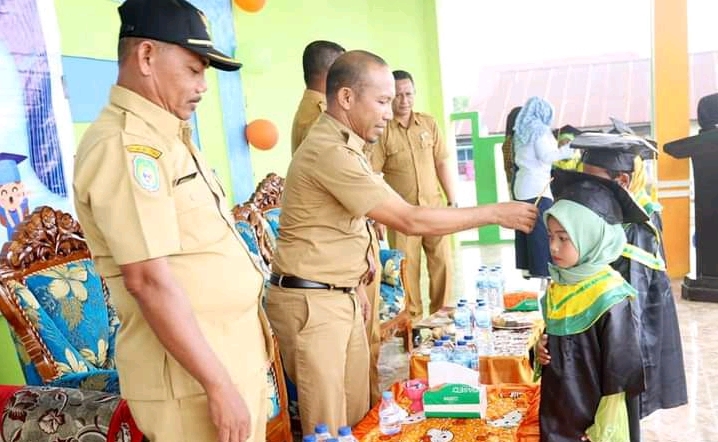 KEPALA Diknas Kabupaten Kepulauan Sula (Kepsul), Rifai Haitami