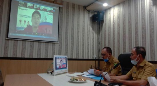 BUPATI Halmahera Barat James Uang dan Wakil Bupati (Wabup) Djufri Muhammad, Selasa (31/8/2021) siang, menggelar Video Converence dengan petinggi PT. Telkomsel wilayah Sulawesi – Halmahera