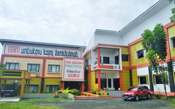 KANTOR Dinas Pendidikan Kota Ternate