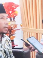 KEPALA dinas pendidikan nasional (Kadiknas) Kabupaten Kepulauan Sula, Rifai Haitami saat diwawancara wartawan di ruang kerjanya, Kamis (7/10/2021)