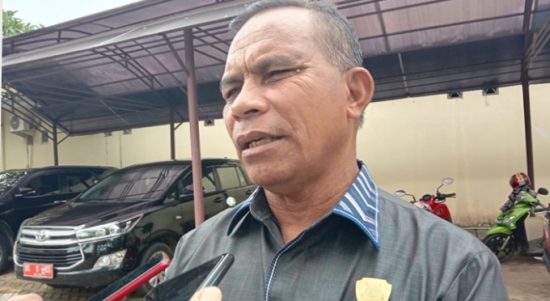 ANGGOTA Komisi III DPRD Kabupaten Kepulauan Sula, Kadir Sapsuha