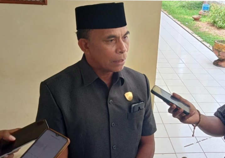 ANGGOTA Komisi III DPRD Kabupaten Kepulauan Sula, Kadir Sapsuha