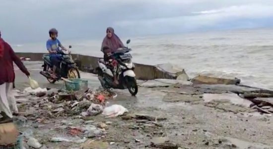 TALUD penahan ombak di pasar Basanohi Sanana, Kepsul rusak