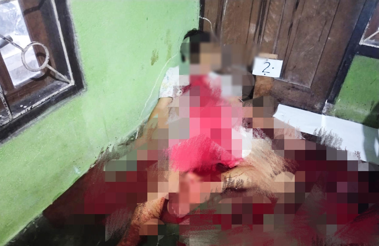 SALAH satu korban pembunuhan sadis di Desa Rawa Mangoli, Kecamatan Mangoli Utara, Kepsul Rabu (10/8/2022) MML (32) yang terpapar di ruang tamunya.