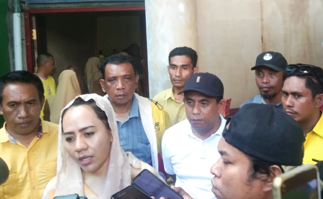 KETUA DPD Partai Golkar Maluku Utara, Alien Mus saat diwawancara wartawan, Selasa (30/5/2023)
