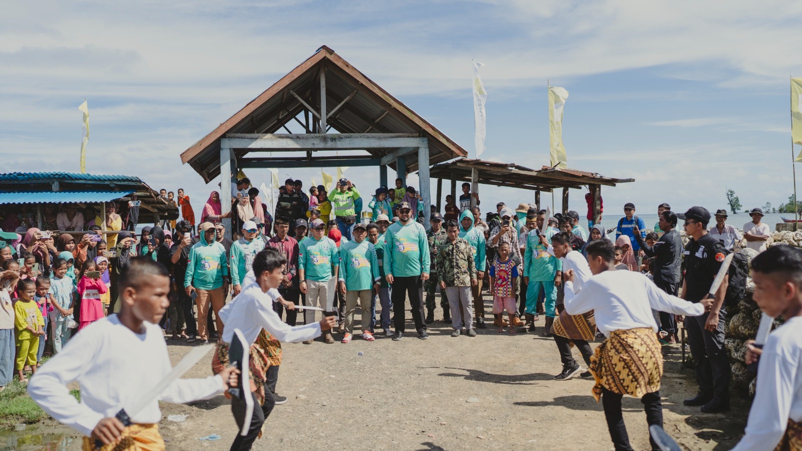 BUPATI Kabupaten Halmahera Selatan, Hasan Ali Basam Kasuba hadiri kegiatan festival obi fishing