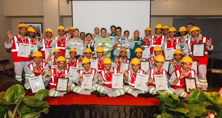 POSE bersama peserta PELITA Batch II