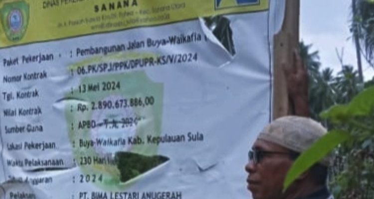 PAPAN proyek pekerjaan fisik jalan Buya-Waikafia