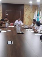 SEKRETARIS Kesbangpol Kota Ternate Ikram Halil (kiri) dan ketua Komisi Informasi Provinsi Maluku Utara Abdul Aziz Marasaoly SEKRETARIS Kesbangpol Kota Ternate Ikram Halil (kiri) dan ketua Komisi Informasi Provinsi Maluku Utara Abdul Aziz Marasaoly