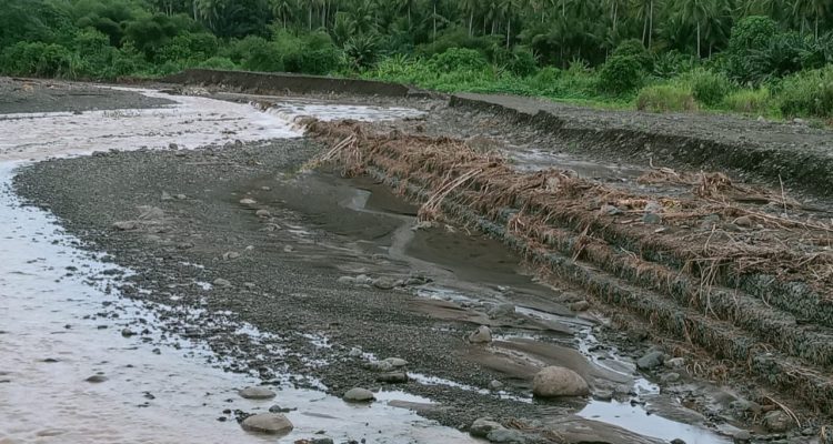 KONDISI bronjong Sungai Ake Kususani, Desa Saluta, Kabupaten Halmahera Utara (Halut).