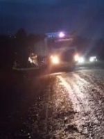 PROYEK yang dikerjakan malam dan saat hujan