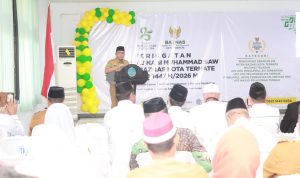 WALIKOTA Ternate M. Tauhid Soleman saat menyampaikan sambutan kegiatan isra mi'raj dan milad BAZNAS Kota Ternate di Aula Kantor Walikota Ternate, Selasa (20/1/2026) malam