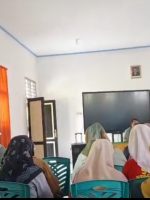 SUASANA pertemuan guru SMA, SMK dan SLB bersama Dikbud Malut di Aula SMK Negeri 3 Kota Tidore Kepulauan, Maluku Utara