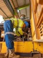 KARYAWAN Harita Nickel