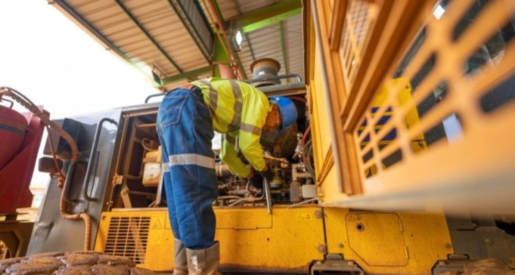 KARYAWAN Harita Nickel