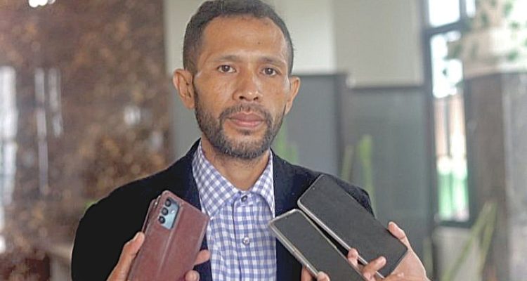 PRAKTISI hukum, Agus Tampilang