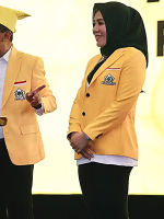 DARI KIRI: Ketua umum partai Golkar Bahlil Lahadalia, Alien Mus, Anjas Taher satu panggung pada pembukaan Musda Partai Golkar, Hotel Bela Minggu (12/4/2026)