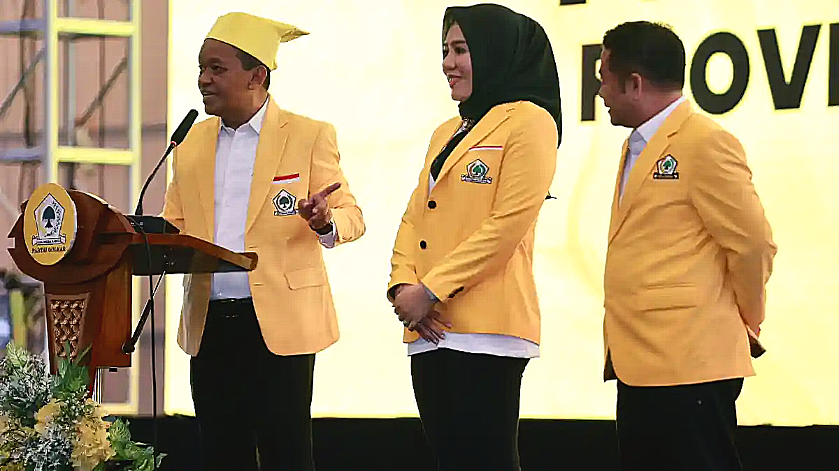 DARI KIRI: Ketua umum partai Golkar Bahlil Lahadalia, Alien Mus, Anjas Taher satu panggung pada pembukaan Musda Partai Golkar, Hotel Bela Minggu (12/4/2026)
