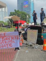 SMIT menggelar aksi di KPK dan Kejagung, Jakarta (23/4/2026).