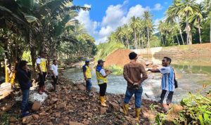 BWS Maluku Utara bersama rekanan PT PP mengidentifikasi kerusakan bendung akibat luapan Sangowo, Pulau Morotai
