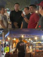 SEKRETARIS kota (Sekot) Ternate Rizal Marasaoly bersama Kepala Bappelitbangda Thamrin Marasaoly ditengah pelaku usaha coffee shop di lapangan Ngaralamo, Kelurahan Salero, Kota Ternate Tengah, Maluku Utara, Sabtu (5/9/2026) SEKRETARIS kota (Sekot) Ternate Rizal Marasaoly bersama Kepala Bappelitbangda Thamrin Marasaoly ditengah pelaku usaha coffee shop di lapangan Ngaralamo, Kelurahan Salero, Kota Ternate Tengah, Maluku Utara, Sabtu (5/9/2026)
